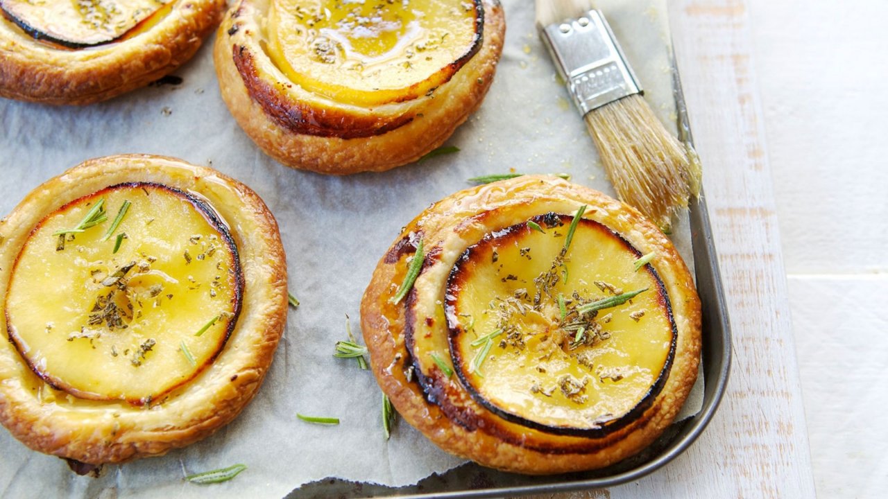 Apple and Goat’s Cheese Tartlets with Honey Pampas